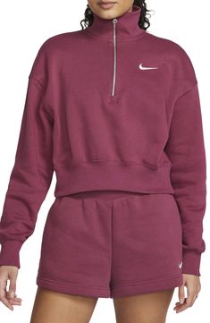 Athleisure Half-zip Sweatshirt With Zipper Closure, Cozy Half-zip Sweatshirt For Loungewear, Athleisure Half-zip Sweatshirt For Loungewear, Sporty Zipper Sweatshirt For Loungewear, Half-zip Sportswear Sweatshirt For Fall, Sporty Cozy Fit Half-zip Sweatshirt, Half-zip Sweats For Winter Loungewear, Cozy Nike Sweats, Half-zip Sweatshirt With Zipper For Loungewear