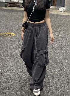 Name of fabric: denimStyle: overallsType: high waistThickness: mediumPopular element: pocketColor: graySizes: S,M,L Mini Skirt Party, Street Fits, Grey Cargo Pants, Casual Cargo Pants, Wide Leg Sweatpants, Big Pockets, Mini Dress Fashion, Denim Patterns, Style Cargo