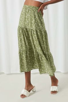 Floral Long Skirt Outfit, Ditsy Floral Skirt, Skirt Flowy, Long Floral Skirt, Olive Skirt, Skirts Flowy, Floral Skirts, Tie Dye Jumpsuit, Long Skirt Outfits