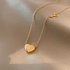 Shape\pattern: Heart Necklace Type: Pendant Necklaces Metals Type: Stainless Steel Chain Type: Link Chain Classic Gold, Steel Necklace, Colorful Heart, Metal Necklaces, Stainless Steel Necklace, Heart Pendant Necklace, Steel Chain, Stainless Steel Chain, Shape Patterns