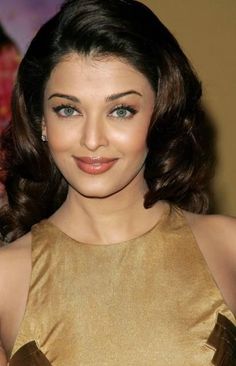 Aishwarya Rai Face, Kajra Re, Bunty Aur Babli, Zayed Khan, Light Strawberry Blonde, 12th July