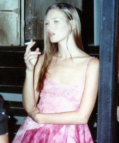 Supermodel Body, Kate Moss 90s, 90s Model, 90s Models, Model Aesthetic, Diet Coke, Model Life, French Girl, Kate Moss