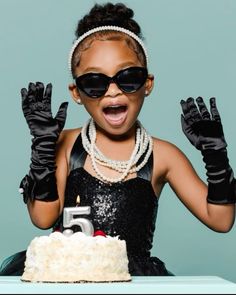 Toddler Girl Photoshooting Ideas Black, 10 Year Photo Shoot Birthday, 5 Year Photoshoot Ideas, 4 Year Birthday Photoshoot, 6th Birthday Photoshoot Ideas, 5 Year Birthday Photoshoot, 8th Birthday Photoshoot Ideas, 3 Kids Photoshoot Ideas