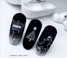 Christmas Nails With Black, Winter Nails Black, Black Winter Nails, New Year Manicure, Navidad Nails, Black Christmas Nails, Nails For 2023, Winter Nail Art Designs