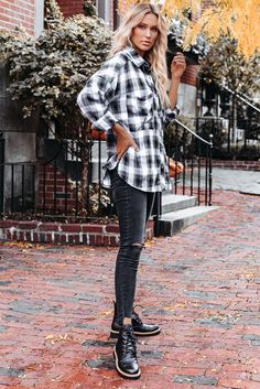 Black Cotton Blend Plaid Buttoned Shirt with Bust Pockets Checkered Shirt Outfit, Plaid Shirt Outfits, Buttoned Shirt, Checkered Shirt, Basic Long Sleeve, Tartan Pattern, Button Shirt, Denim Shop, Leather And Lace