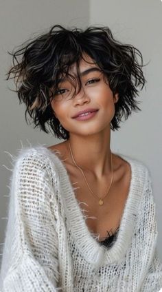 Short Curly Bob Hairstyles, Trendy Short Hairstyles, Short Choppy Haircuts, Stylish Short Hair, Corte Bob, Choppy Bob, Short Curly Haircuts