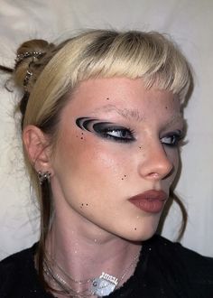 Graphic Makeup, Rave Makeup, Edgy Makeup, Makeup Eye Looks