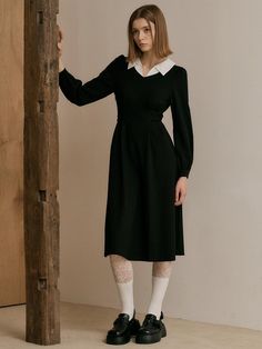 Composition : COTTON 65% POLYESTER 25% NYLON 10%Color : BLACK_S,BLACK_MCountry of Origin : CHINA Modest Mouse, Dreamy Dress, Classic Hollywood, Two Piece Dress, Outfits Ideas, Piece Dress, Fashion Inspo Outfits, Contrasting Colors, Jumpsuit Dress