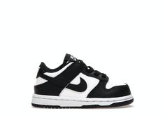 Consulta el Nike Dunk Low Retro White Black (TD) disponible en StockX Retro Jordans, Supreme Streetwear, Hot Sneakers, Retro Sneakers, Nike Dunk Low, Dunk Low, Nike Sneakers, Jordan Retro, Adidas Yeezy