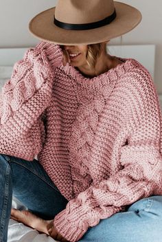 Sweater With Jeans, Casual Sweaters Women, Casual Knitwear, Beige Pullover, Pullover Mode, Winter Pullover, Comfortable Sweater, Chunky Knit Sweater, Estilo Chic