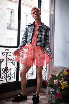 Mode Queer, Queer Outfits, Androgynous Men, Casual Attire For Women, High Fashion Looks, Queer Fashion, Androgynous Fashion