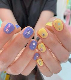 Pretty Gel Nail Designs, Primary Color Nails, Purple And Yellow Nails, Kidcore Nails, Summer Manicure Designs, Easy Summer Nail Art, Manicure Design Ideas, Manicure Service, Nail Yellow