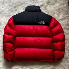 The north face nuptse🏔️fill power 700 down jacket🚨 Jacket is in good condition 9/10 It's just that the tag logo on the jacket is missing, don't worry, friend, I can guarantee that this jacket is authentic💯 Chest 55cm length 67cm🧐 Hidden hoodie, 📦stow pocket Price💰ask💌 #vintagenorthfaceindonesia 9 And 10, Don't Worry, Anatomy, No Worries