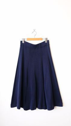 "Vintage Country Sophisticates by Pendleton Navy Blue Cotton A-line Midi Skirt. Measurements Total Length   : 31 1/2\" Waist               : 27-36\" Hips                 : 38\" Condition       : Gently used. There's no stains or holes. Good condition. ※Please Read the policy before you purchase※" Classic Fitted A-line Skirt, Classic Fitted A-line Bottoms, Fitted A-line Maxi Skirt With Lining, Blue A-line Maxi Skirt With Lining, Blue Fitted A-line Maxi Skirt, Chic Blue A-line Maxi Skirt, Blue Flared Skirt For Fall, Blue A-line Skirt For Fall, Classic Flowy A-line Maxi Skirt