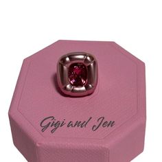 Swarovski Dulcis Cocktail Ring Cushion Cut, Pink 58 / 8 Usa This Pink Crystal Cocktail Ring Is An Artful Illusion; It’s Expertly Sculpted With The Appearance Of Soft, Sweet Candy, But The Central Cushion-Cut Stone Is Set In Iridescent Pink Metal. Its Tonal Inner Band Ensures It Will Fit Comfortably On Your Finger. Style It As A Standalone Piece Of Pop Art Or Combine With Other Pieces For A Striking Splash Of Color. This Ring Is Part Of The Dulcis Family, Designed By Creative Director Giovanna En Pink Heart Rings, Swarovski Jewelry Rings, Finger Style, Sapphire Engagement Ring Set, Brown Rings, Swarovski Crystal Rings, Moon And Star Ring, Swarovski Ring, Purple Rings