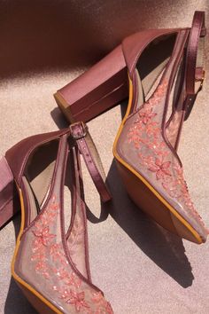 Mauve heels with cutdana embellishment in floral pattern. - Aza Fashions Mauve Heels, Heels Purple, Footwear Heels, Diana Penty, Embellished Heels, Cocktail Reception, Luxury Sale, Shoe Bags, Kiara Advani