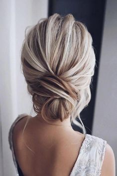 Summer Wedding Hairstyles, Wedding Bun Hairstyles, Pinterest Wedding, Bridal Hair Updo, Best Wedding Hairstyles, Bun Hairstyle, Trendy Wedding Hairstyles