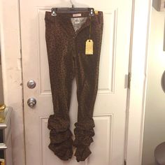 Leopard Print Pants With A Slouched Bottom Stretched Denim Leopard Print Stretch Full Length Bottoms, High Waist Leopard Print Bottoms With Pockets, High-waisted Leopard Print Fall Pants, Casual Leopard Print Wide-leg Pants, Leopard Print Pants, Leopard Print Stretch Full-length Bottoms, Print Pants, Stretch Denim, Leather Pants