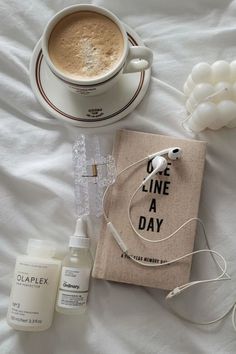 self-care aesthetic Self Care Aesthetic Ideas Morning, Girl Self Care Aesthetic Ideas, Self Care Atheistic, Self Love And Care Aesthetic, Resting Aesthetic, Aesthetic Self Care, Gym Meal Plan, Rest Aesthetic, Self Care Aesthetic Ideas Quotes