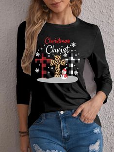 Festive Fun: Christmas Print Crew Neck T-shirt - Casual Long Sleeve Te Casual Long Sleeve Christmas T-shirt, Graphic Print Tops For Fall Holiday Season, Graphic Print Tops For Holiday In Fall, Graphic Print Tops For Fall Holiday, Long Sleeve Graphic Print T-shirt For Holiday, Holiday Letter Print T-shirt For Fall, Black Long Sleeve Christmas T-shirt, Holiday Crew Neck Tops For Fall, Black Long Sleeve Christmas Tops