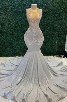 Senior Things, Mermaid Evening Gown, Mermaid Prom Dress, V Neck Prom Dresses, Lace Prom Dress, Prom Dresses Sleeveless, Prom Dresses Online, Mermaid Gown, Wardrobe Ideas