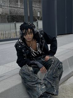 Jacket Poses Men, Emo Goth Outfits Men, Street Ware Aesthetic, Mens Picture Poses, Male Outfit Ideas Casual, Alternative Fashion Male, Mens Emo Fashion, Male Clothes Aesthetic, 70s Punk Fashion