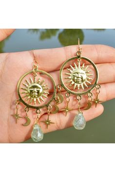 Material : CRISTAL Summer Teardrop Metal Jewelry, Trendy Crystal Dangle Earrings, Dangle Crystal Alloy Earrings, Trendy Dangle Crystal Jewelry, Bohemian Crystal Dangle Earrings, Metal Dangle Crystal Earrings, Bohemian Dangle Crystal Earrings, Gold Crystal Jewelry For Summer, Summer Crystal Jewelry As A Gift