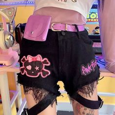 Pastel Goth Skull Garter Shorts – Kawaii Babe Pink Y2k Outfit, Harajuku Hair, Y2k Skull, Harajuku Outfits, Black Ripped Jeans, Nautical Fashion