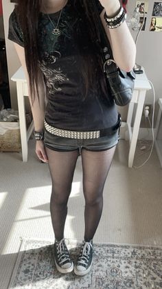 T Shirt And Tights Outfits, Goth And Grunge Outfits, 2005 Alternative Fashion, Fishnet Shrug Outfit, Emo Tights Outfit, Tights Under Shorts Outfits Aesthetic, Shorts Over Tights 2000s, Alt Inspo Outfit, Outfits To Wear With Jean Shorts