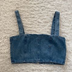 Never Worn Trendy Medium Wash Denim Top For Everyday, Trendy Medium Wash Denim Top, Trendy Washed Denim Top, Trendy Denim Blue Top For Everyday, Trendy Everyday Dark Wash Denim Top, Dark Wash Trendy Denim Top For Everyday, Trendy Dark Wash Denim Top For Everyday, Trendy Dark Wash Denim Top, Trendy Washed Blue Denim Top