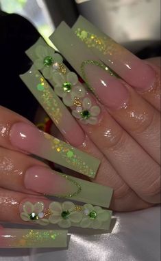 Short Nails Nail Art, Nails Art Simple, Nail Art 2022, Noel Nail, Design Nails Art, Nail Art Aesthetic, Nail Art Trendy, Nail Art 2023, Quince Nails