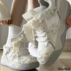 Olivia Mark - White Breathable Couple Street Skateboard Thick-soled Loafers Sneakers Marathon Running Shoes, Pu Heels, Loafer Sneakers, Fashion Flats, Olivia Mark, Fashion Bags, Skateboard, Running Shoes, High Heels