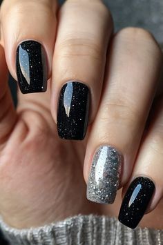 50+ New Year Nail Design - Cruise Ship Mania New Year Dip Nails, Cute New Year’s Eve Nails, New Years Nails Black And Silver, Black Festive Nails, New Years Nails 2024 Trends, New Year Nails 2024, New Year’s Eve Nail Inspired, New Year Nails Design 2024, Black Short Nails Ideas