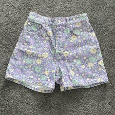 Zara Floral Shorts. Size 4. Never Worn. Cute Floral Print Summer Bottoms, Cute Summer Floral Print Bottoms, Cute Floral Print Cotton Bottoms, Cute Yellow Shorts For Spring, Cute Yellow Summer Shorts, Cute Purple Shorts For Spring, Yellow Bottoms With Floral Print For Spring, Yellow Floral Print Bottoms For Spring, Zara Yellow Summer Bottoms