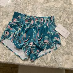 Bought On Sale For $40 - Originally $54 Cute Floral Pattern W Liner. Stretch Blue Athletic Shorts For Beach Season, Fitted Casual Beach Activewear, Sporty Green Activewear For Beach Season, Sporty Blue Athletic Shorts For Poolside, Summer Gym Activewear With Stretch, Summer Fitted Activewear For Workout, Summer Gym Activewear Stretch, Fitted Summer Activewear For Workout, Sporty Fitted Activewear For Beach Season