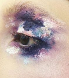 Fantasy Make-up, Make Up Designs, Eyeliner Tips, Make Up Tutorials, Avant Garde Makeup, Eye Makeup Art, Winged Eyeliner, Fantasy Makeup, Editorial Makeup