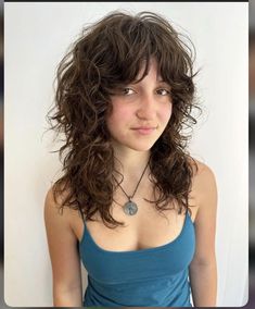 Longer Shag Haircut, Fun Curly Haircut, Shag Hairstyles Wavy Hair, Medium Length Curly Shag, Alternative Hair Curly, 70’s Shag Haircut, Shag Wavy Hair, Baby Bangs Curly Hair, 70s Curly Hairstyles