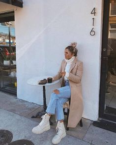 70+ Cute Baddie Combat Boots Outfit Ideas [2023] To Unleash Your Edgy Side White Boots Outfit, White Combat Boots, Winter Boots Outfits, Beige Boots, Cold Outfits, Casual Winter Outfits, 가을 패션