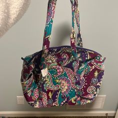 Never Used Tag Still Attached Weekender Size Duffel Bag Casual Purple Bag For Errands, Casual Purple Shoulder Bag For Errands, Lavender Tote Bag For Travel, Vera Bradley Duffle Bag Travel, Vera Bradley Duffel Bags, Vera Bradley Midnight Blue, Vera Bradley Tote Bags Nylon Material, Vera Bradley Disney, Vera Bradley Bags