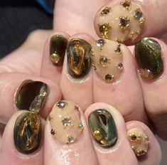 Dark Green Gem Nails, Nail Design Glitter, Trends Nails, Velvet Nails, Pretty Gel Nails, Nails Manicure, Nails 2024, Art Nails