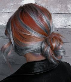 #blackhairwithblondemoneypiece Copper And Gray Hair, Κούρεμα Bob, Easy Bun Hairstyles, Fishtail Braid, Short Hair Tutorial, Trendy Hair Color, Halloween Hair, Sleek Hairstyles