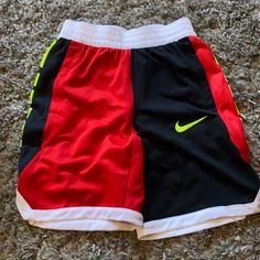 Brand New Black Cotton Color Block Bottoms, Sporty Black Color Block Shorts, Red Color Block Sports Bottoms, Black Color Block Bottoms For Streetwear, Red Color Block Cotton Bottoms, Red Cotton Color Block Bottoms, Casual Red Color Block Bottoms, Nike Red Sporty Shorts, Nike Red Sporty Athletic Shorts