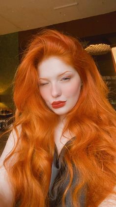 Red Hairstyle, Pretty Red Hair, Medium Long Haircuts, Copper Red Hair, Bob Hair Color, Prettiest Celebrities, Wine Hair, Pretty Redhead, Bright Red Hair