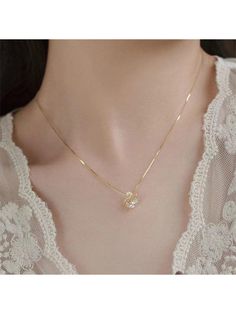 Dorado  Collar  Acero de Titanio   Embellished Chain Designs Gold Women, Gold Neck Chain, Swan Jewelry, Swan Pendant, Swan Necklace, Minimal Jewellery, Neck Pieces Jewelry, Silver Swan