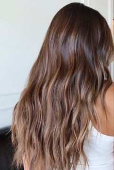 Brunette Caramel Highlights, Lowlights Hair, Honey Brown Hair, Beachy Hair, Highlights And Lowlights