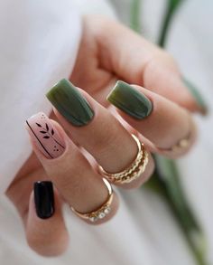 Nails Xoxo, Simple Fall Nails, Fall Gel Nails, Broken Nails, Heart Nail, Green Nail, Fall Nail Colors