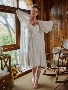 Slessic Romantic Vintage Sexy See-Through Cutout Mesh Lace Autumn Modal Advanced Nightwear Nightdress set Nightgown Romantic, Look More Feminine, Mesh Robe, Wedding Nightgown, Beautiful Nightgown, White Nightgown, Vintage Nightgown, Vintage Princess, Ideal Wedding