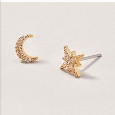 Nib Stella & Dot Starstruck Mismatch Studs Climber Earrings Silver, Artsy Earrings, Ear Climbers Earrings, Chunky Hoop Earrings, Dot Jewelry, Climber Earrings, Seed Bead Earrings, Silver Drop Earrings, Stella And Dot