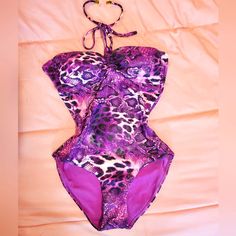 European Purple Halter One Piece Snake Skin Swimsuit Tags Still On. Never Worn, Bikini Tape Still Attatched. Hand Wash Only. Trashy Y2k Aesthetic, Mcbling Fashion, Purple Swimsuit, 2000s Clothes, Boutique Couture, Rave Fashion, Trashy Y2k, Plunging One Piece Swimsuit, Black Swimwear