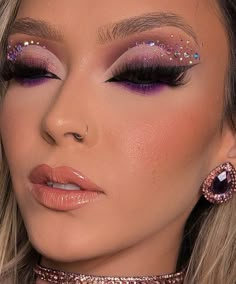 Dramatic Glam Makeup, Eye Makeup Euphoria, Dramatic Eyeshadow, Makeup Barbie, Makeup Euphoria, Cute Eye Makeup, Prom Inspo